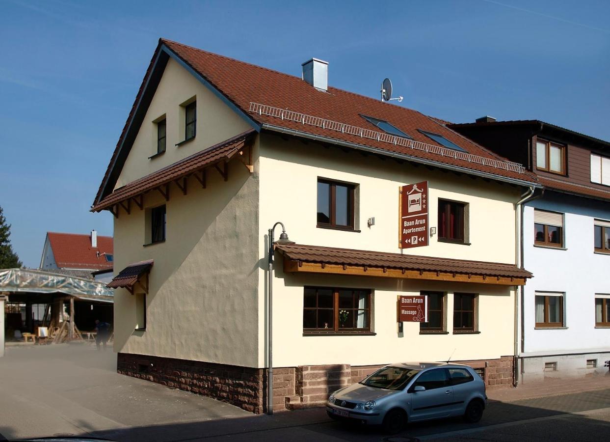 Apartamento Boardinghouse Remchingen Baan Arun Exterior foto