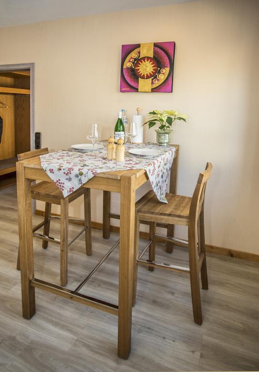 Apartamento Boardinghouse Remchingen Baan Arun Exterior foto