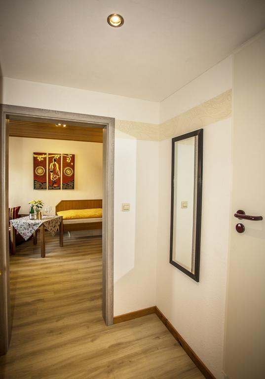 Apartamento Boardinghouse Remchingen Baan Arun Exterior foto