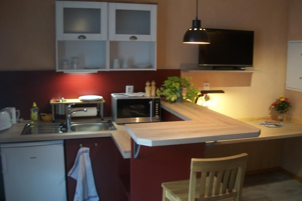 Apartamento Boardinghouse Remchingen Baan Arun Exterior foto